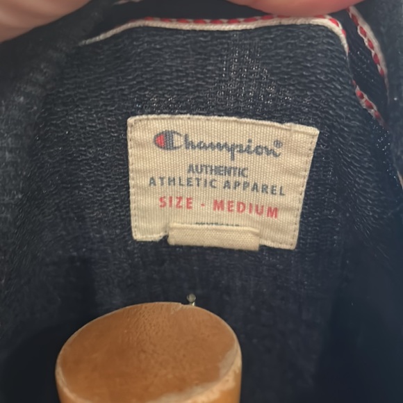 Champion Crew Neck Shirt - Picture 3 of 3